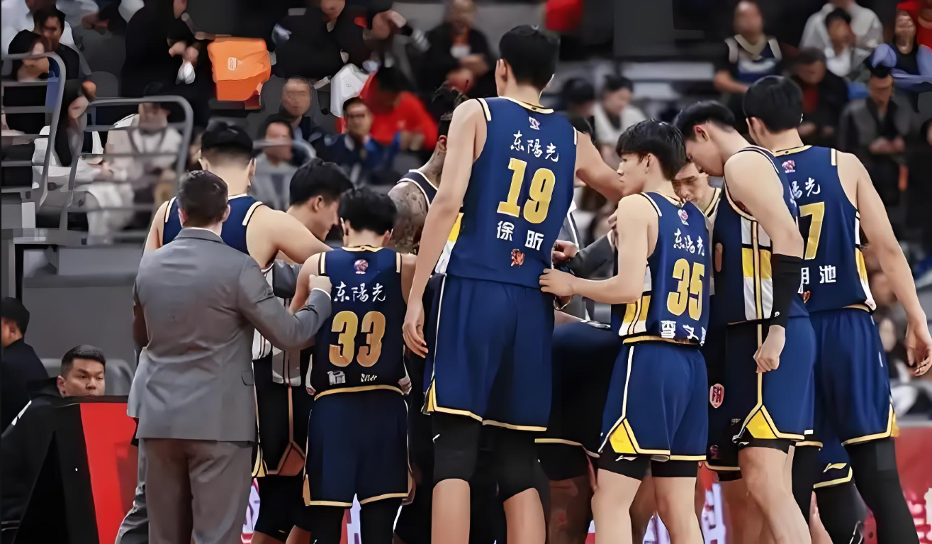 神仙对局！CBA比赛过程堪比大片