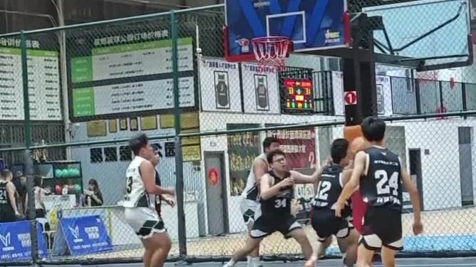 全球热议!篮球场外八卦引关注 全球热议!篮球场外八卦引关注