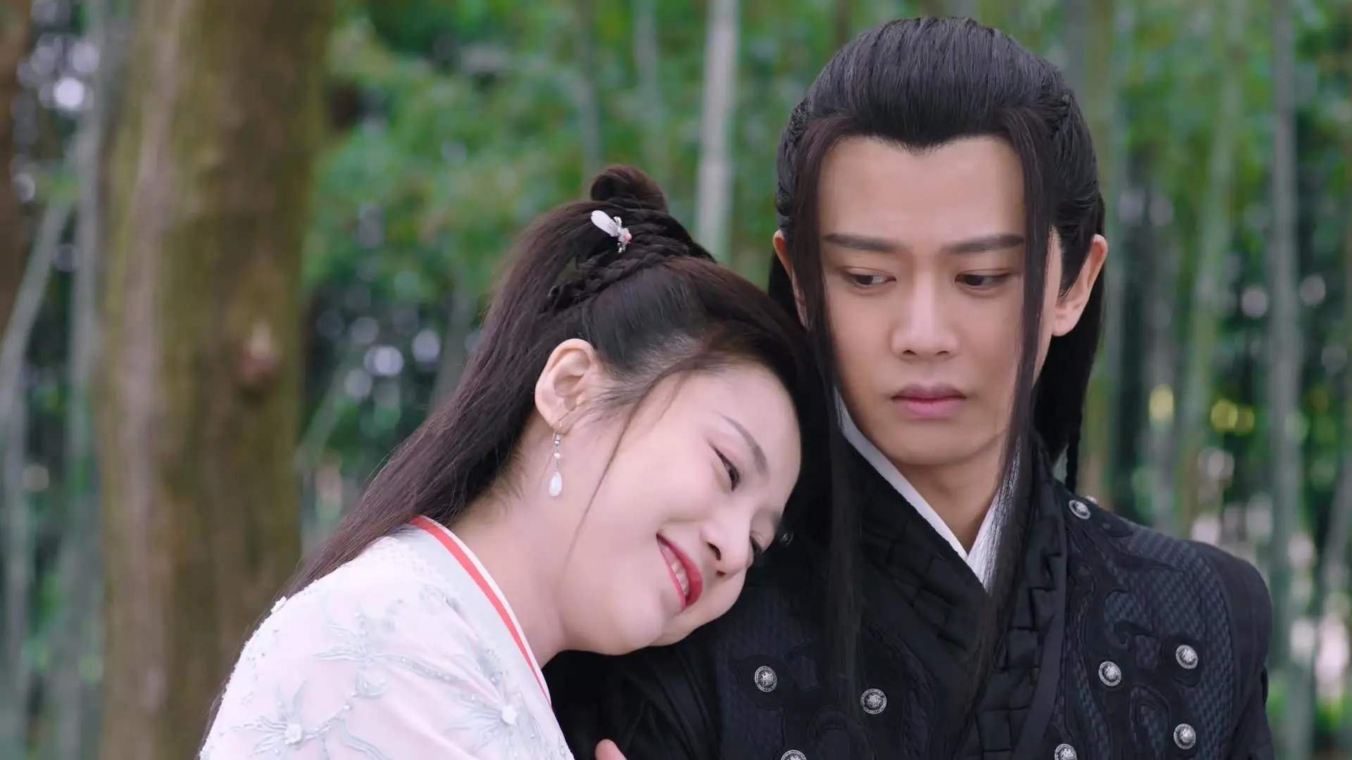 莱比锡红牛对阵芬兰,楚阿梅尼赛后评分拉满,展现世界级中场风采